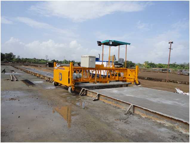 Roller Screed Paver Machine